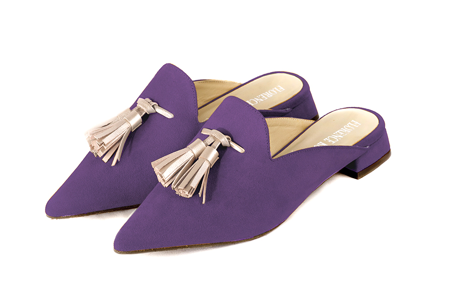 Mules mocassin élégantes et raffinées, coloris violet améthyste et or doré. Bout pointu. Plat. Talon évasé. Cérémonie, soirée, cocktail, évènementiel. Personnalisation : Choix des cuirs, 
                des couleurs et des talons. Petites et grandes pointures. - Florence KOOIJMAN